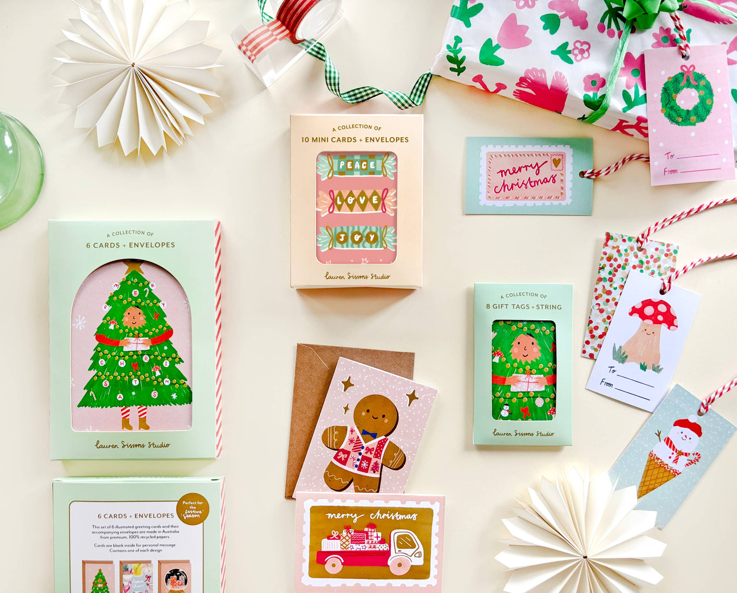 Festive Gift Tag Set - 8 Holiday Christmas Tags String