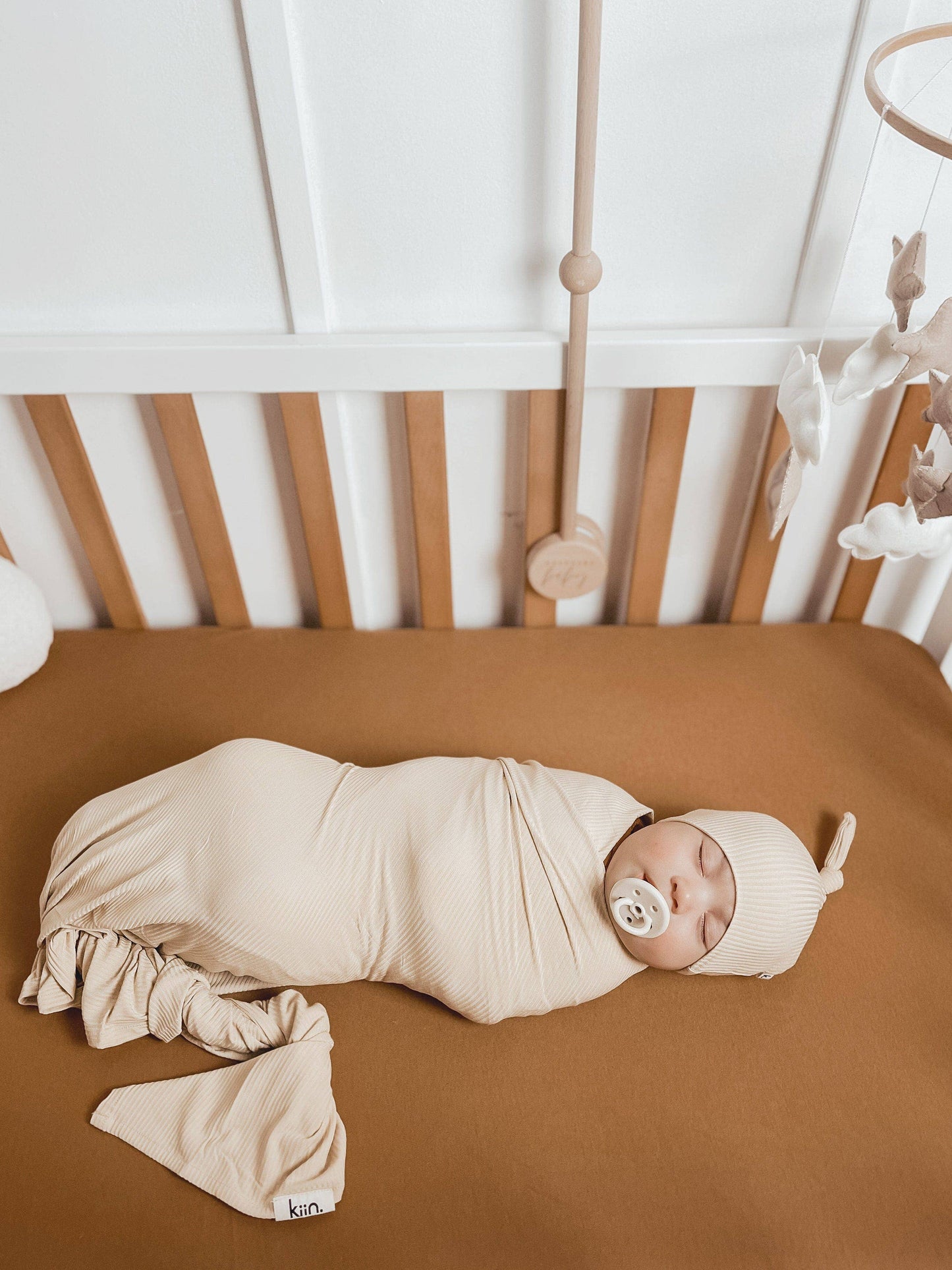 Bamboo Stretch Swaddle: Oat