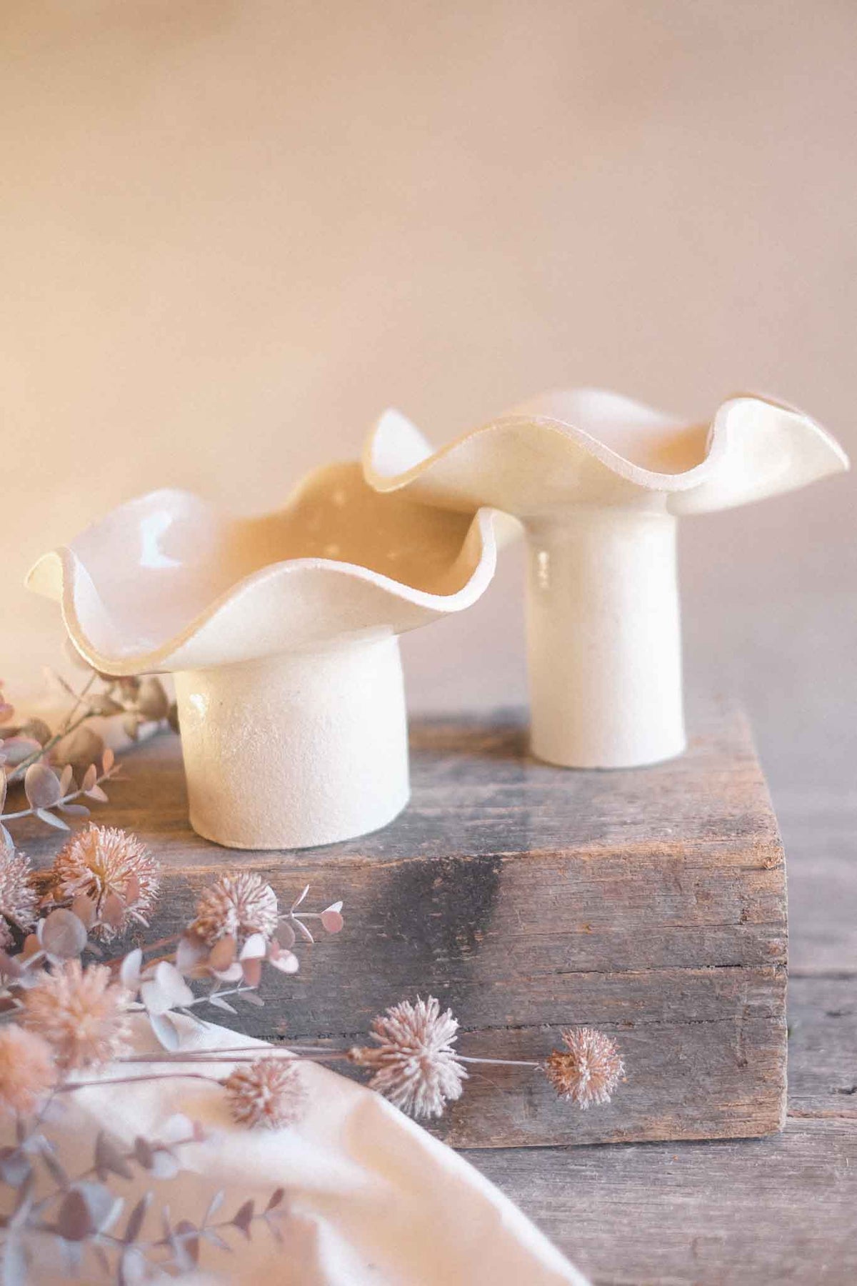 Wavy Pedestal Bowl – 17cm H