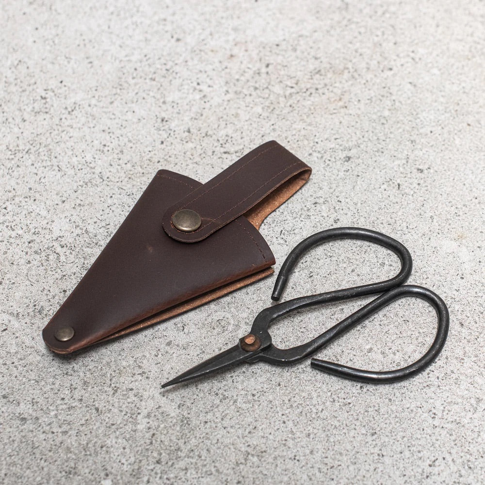 Scissors in Leather Pouch