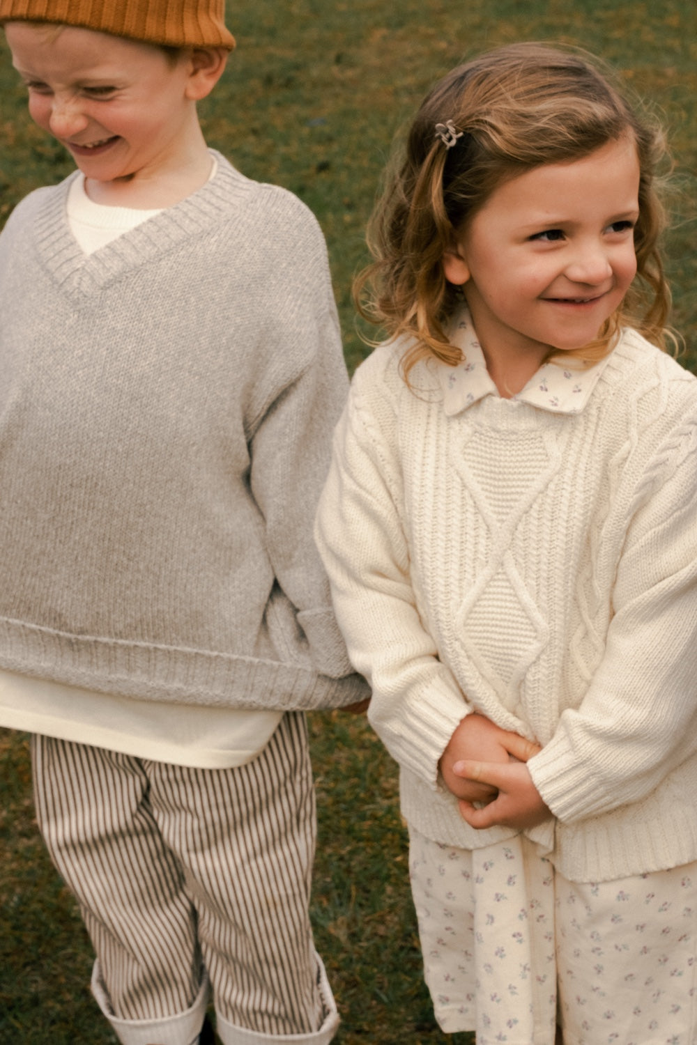 V-Neck Pull Over - Grey Marle