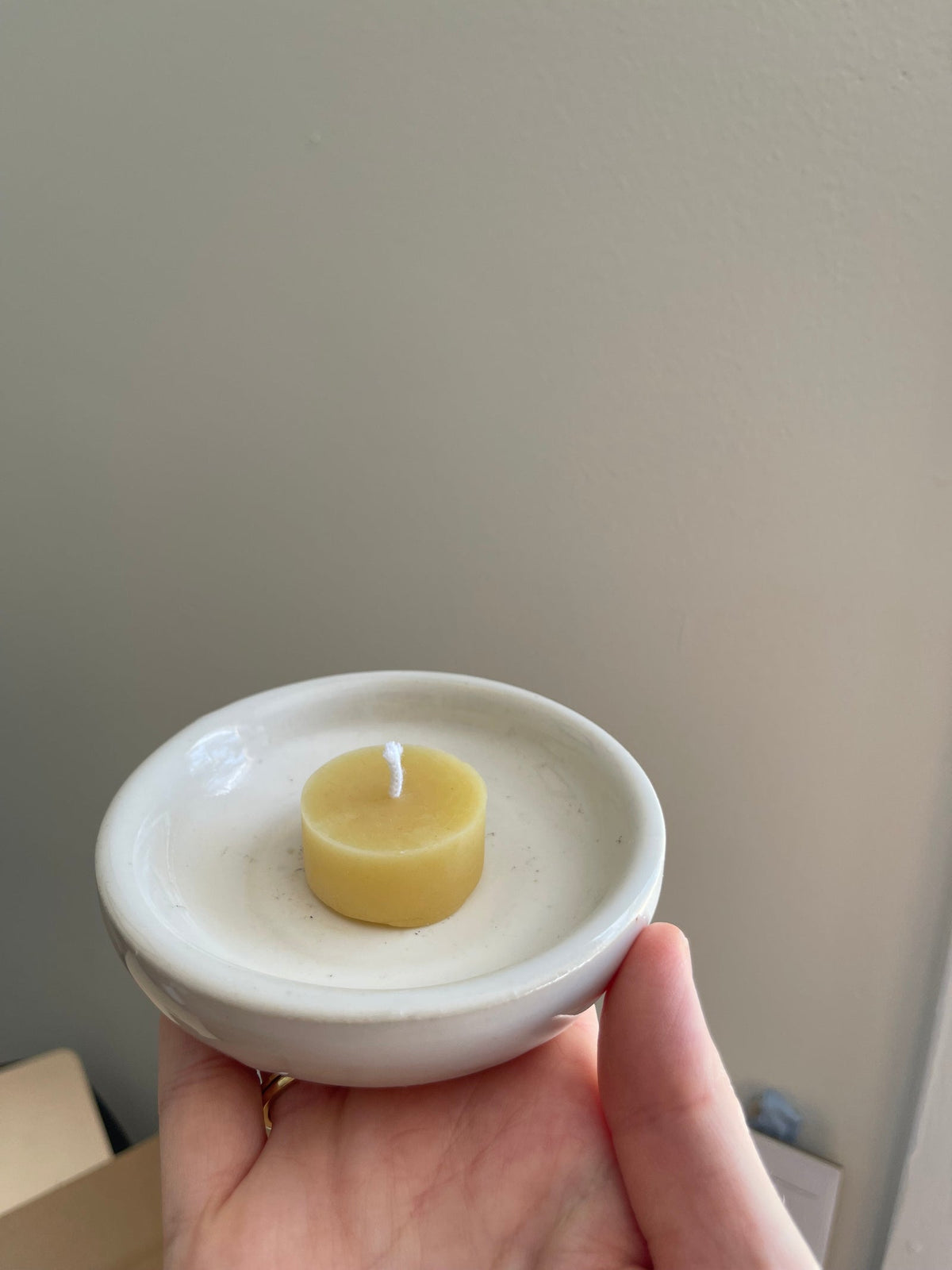 Handmade Australian Beeswax Tealight Candles 6 Pack