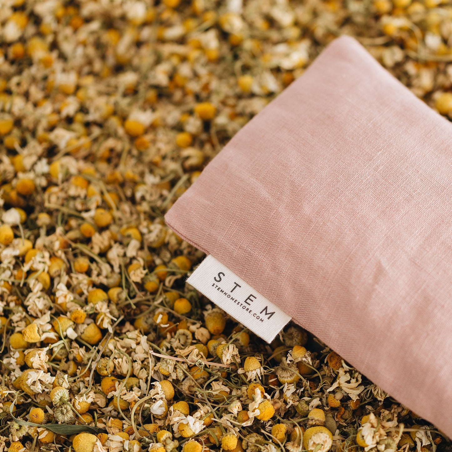 STEM Lavender + Chamomile Eye Pillow | Petal