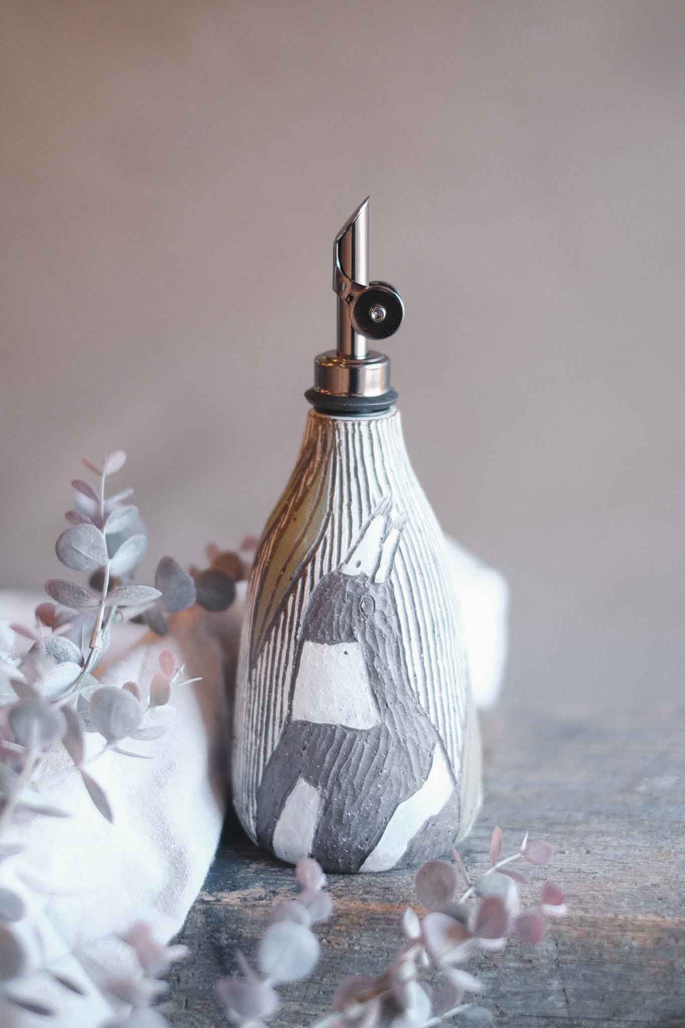 Magpie Oil Pourer — in collaboration with Jane Chapman