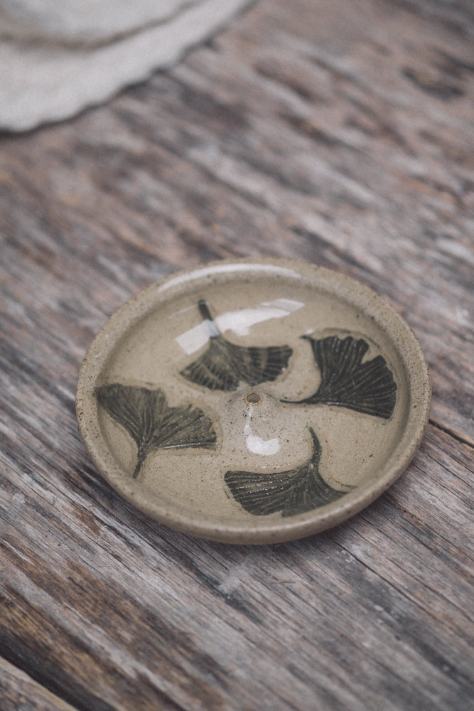 Carved Incense Dish - Ginkgo Leaves