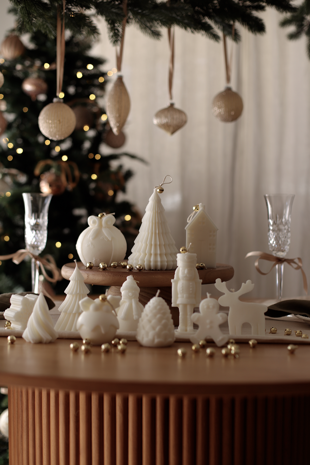 Christmas Townhouse Candle