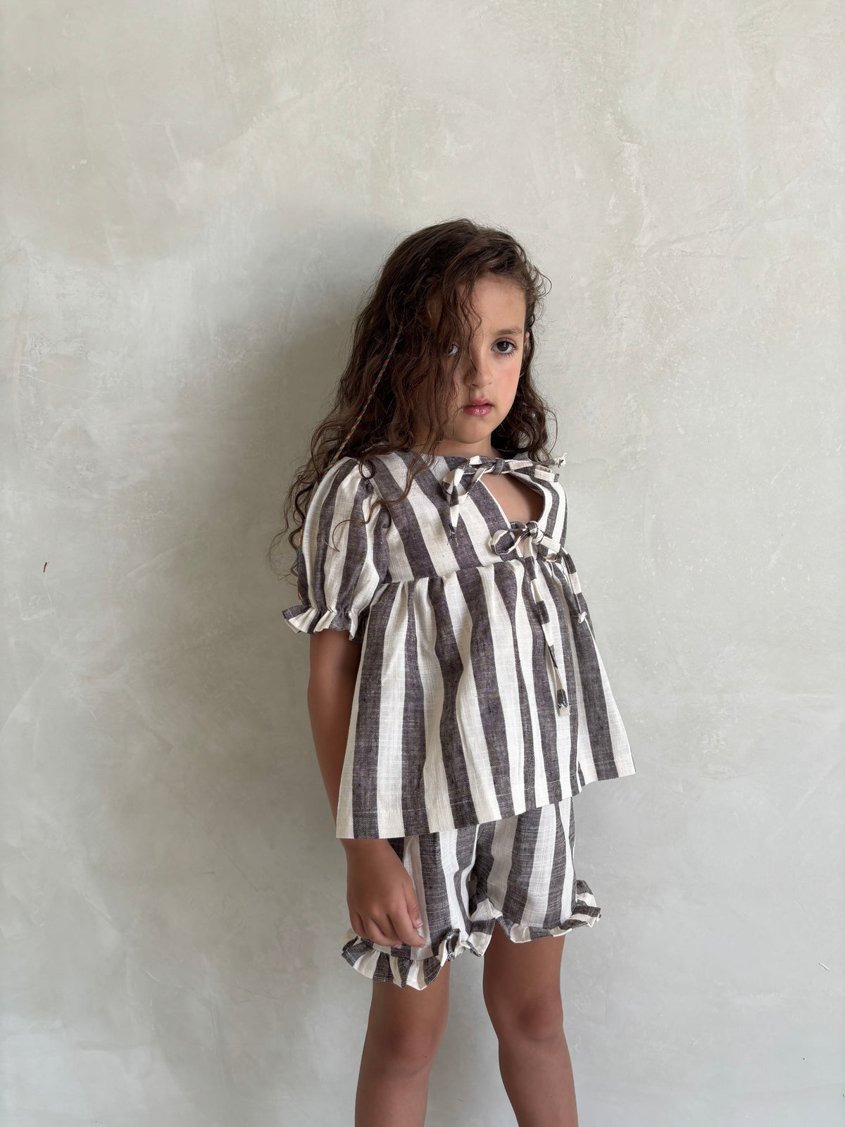 LINEN STRIPE TOP | CHARCOAL