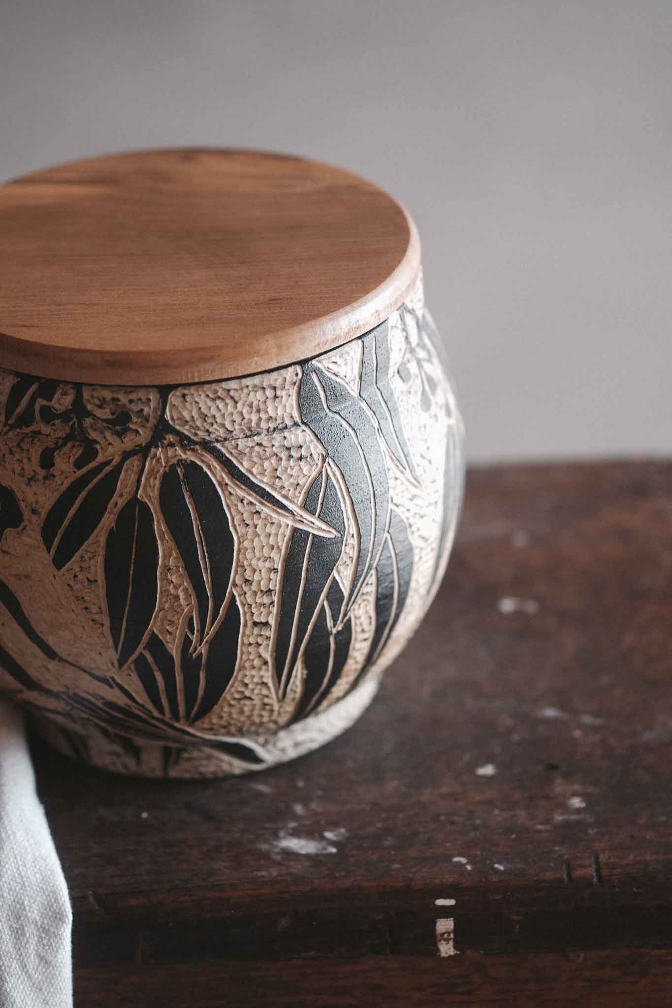 Magpie Store Jar with Blackheart Sassafras Lid