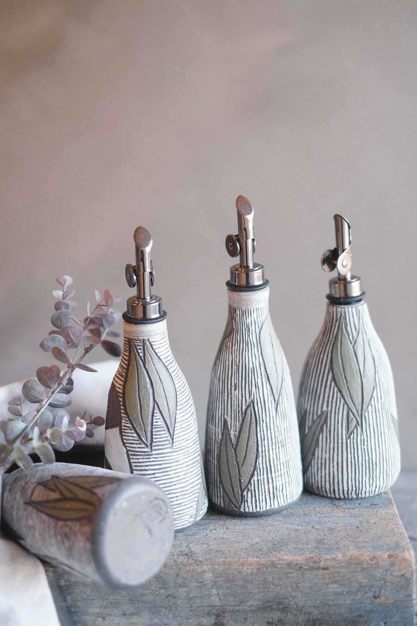 Magpie Oil Pourer — in collaboration with Jane Chapman