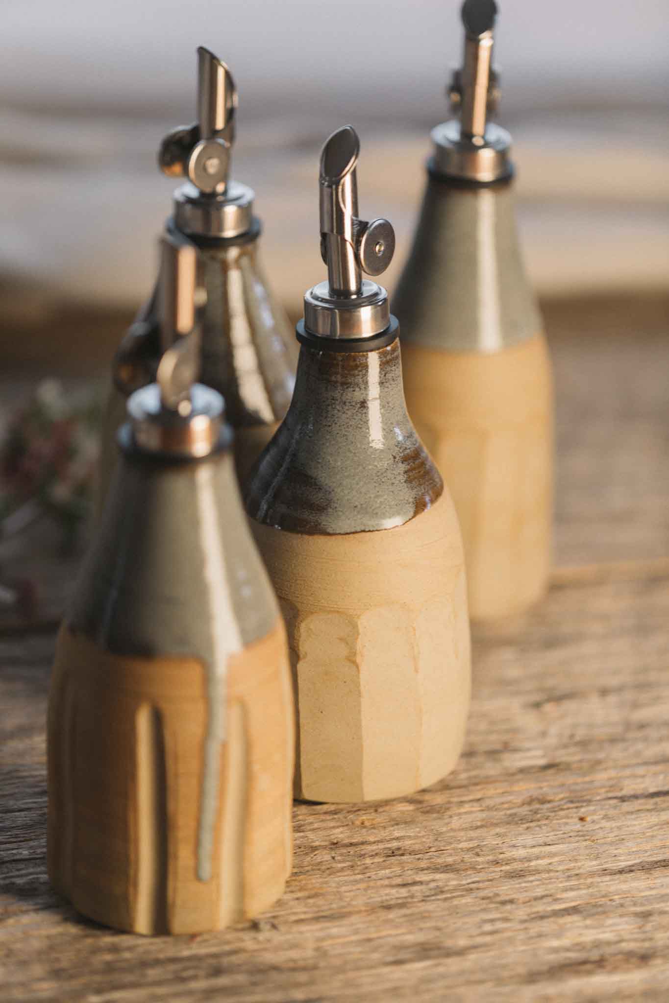 Wild Clay Oil Cruet – Handcrafted Elegance | Mariposa
