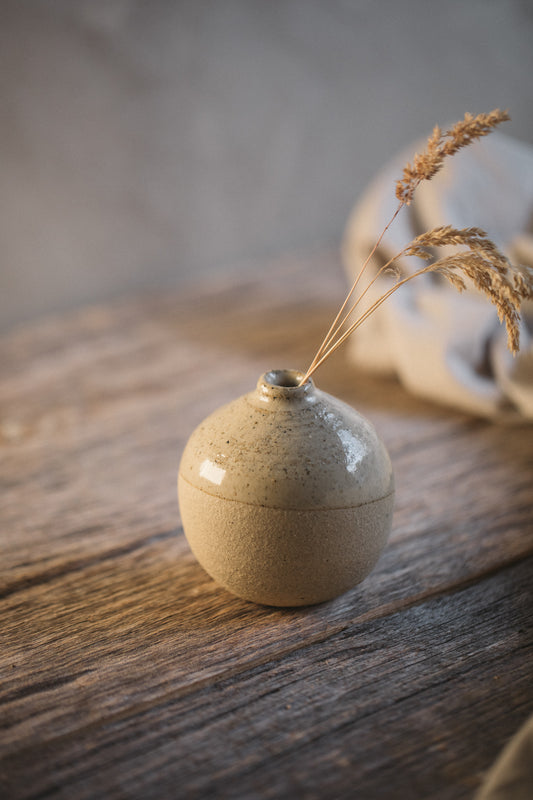 White Raw Earth Bud Vase