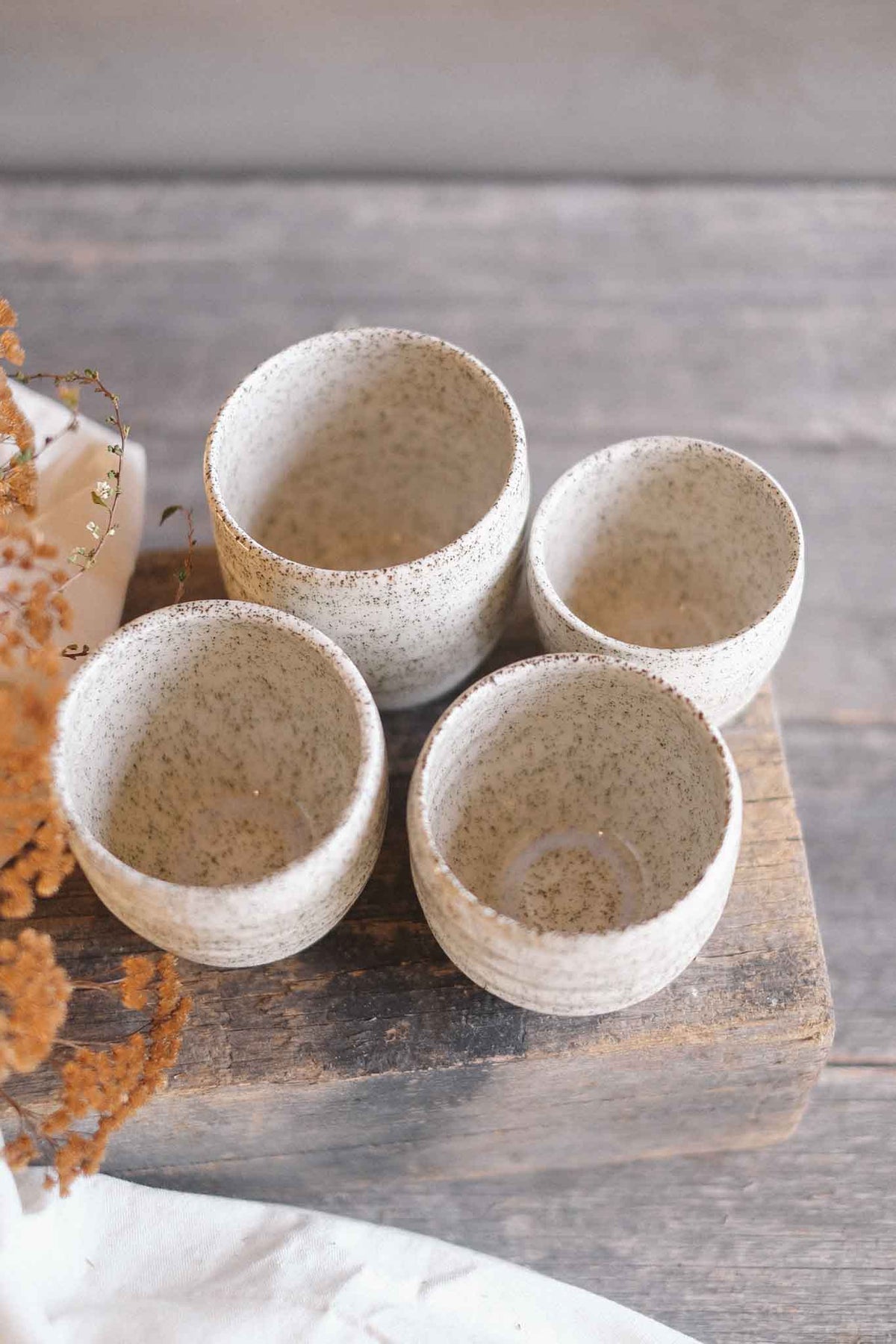 Latte – White Speckle with Crackle Glaze