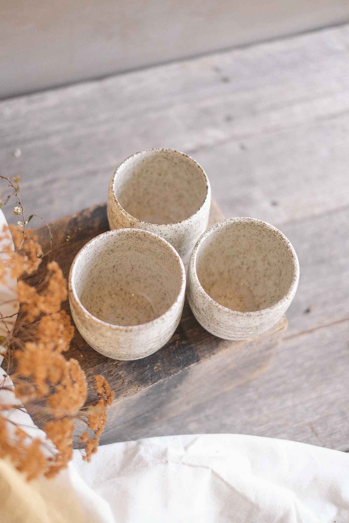 Latte – White Speckle with Crackle Glaze