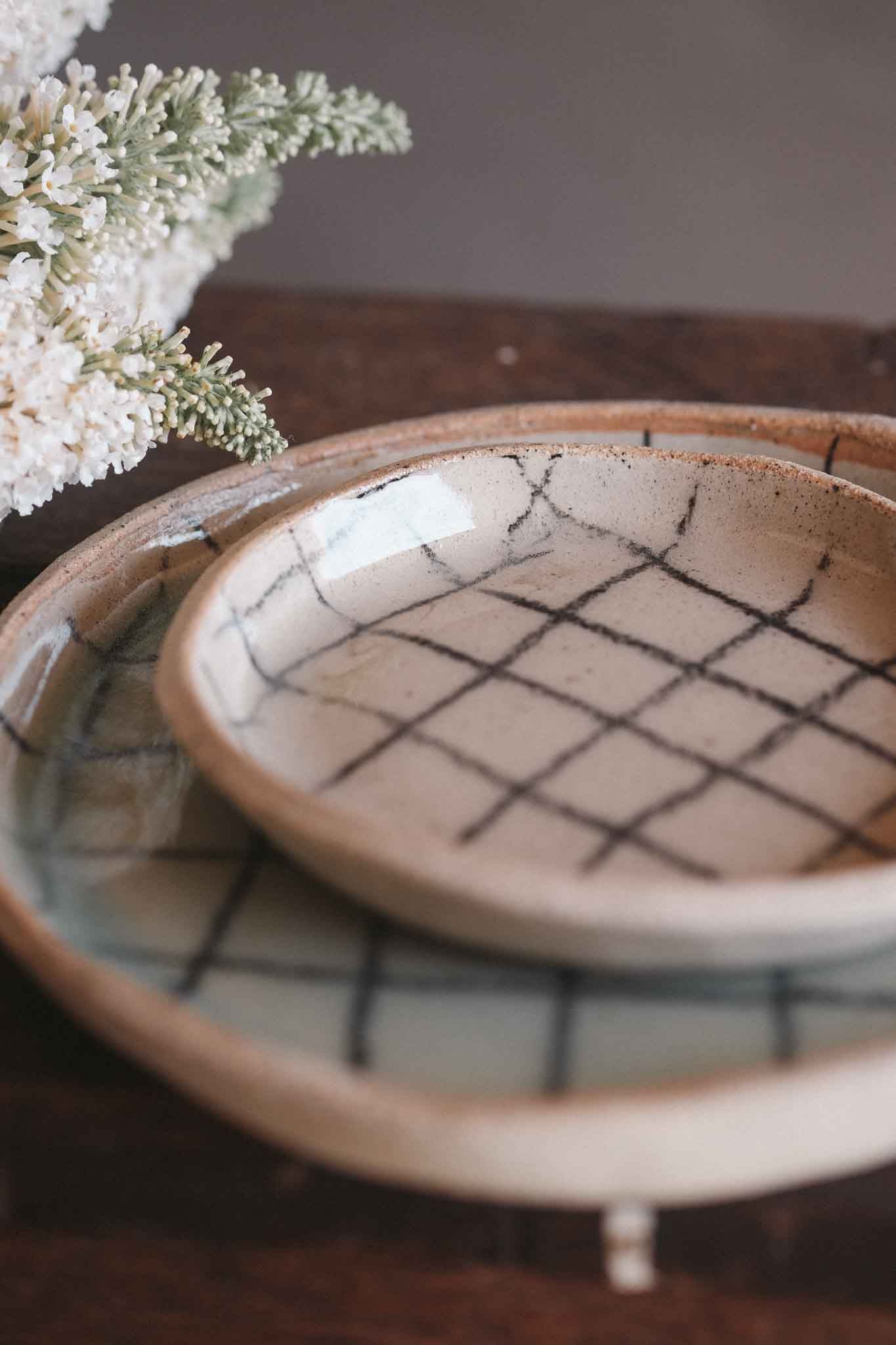 Small Hand-Drawn Linen Pattern Plate