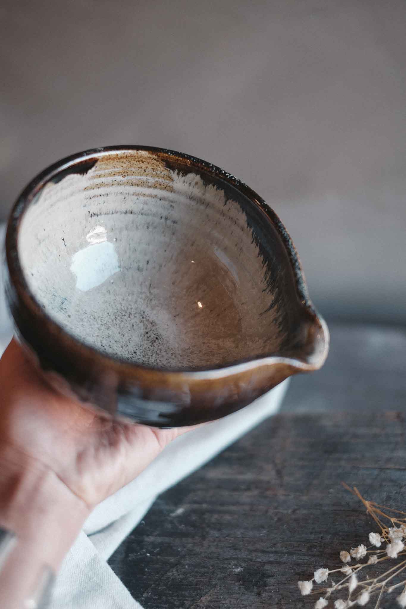 Wild Clay Mixing Bowl with Pouring Spout – Functional Beauty