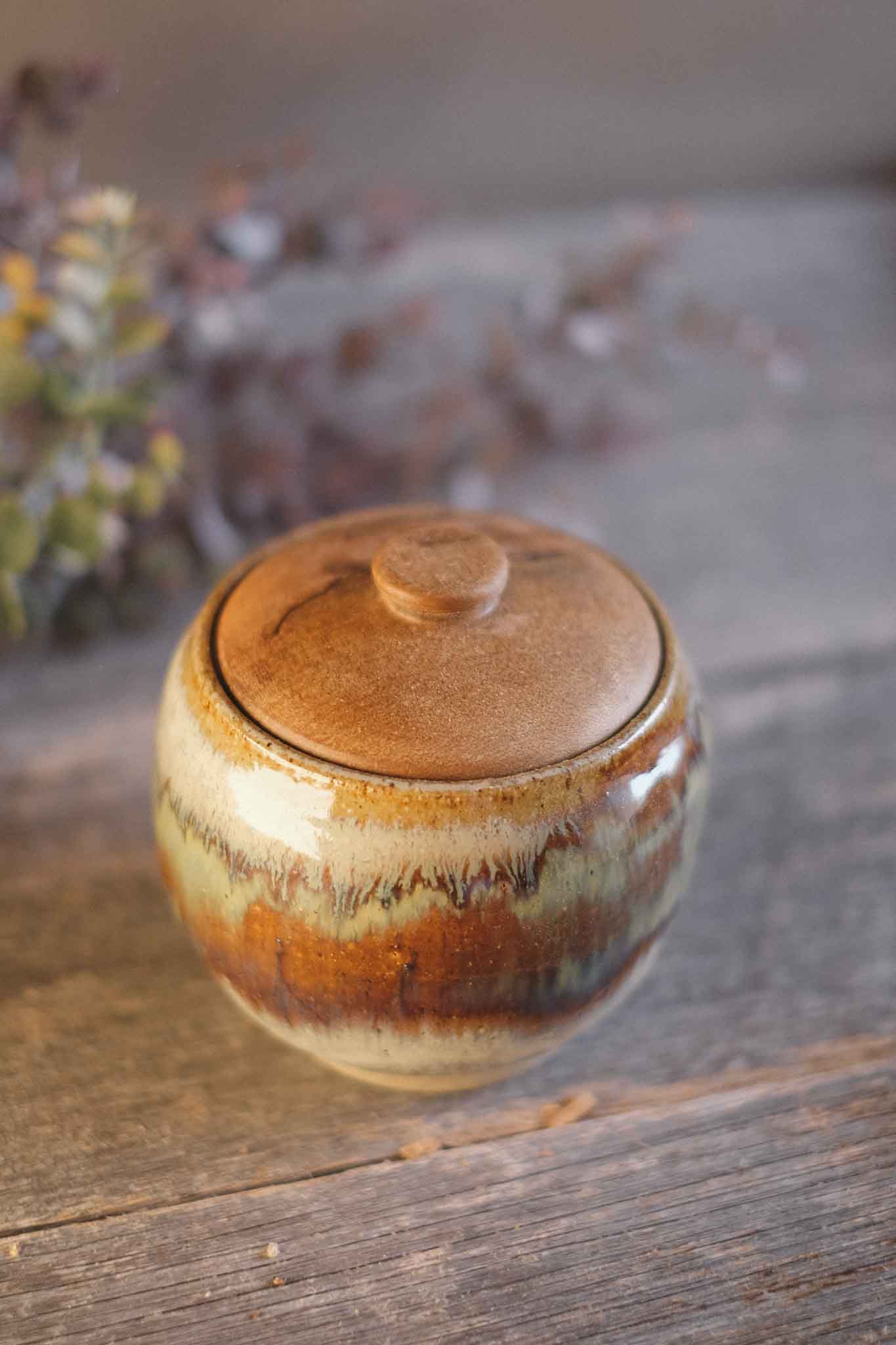 Medium Jar with Blackheart Sassafras Lid 11cm x 11cm