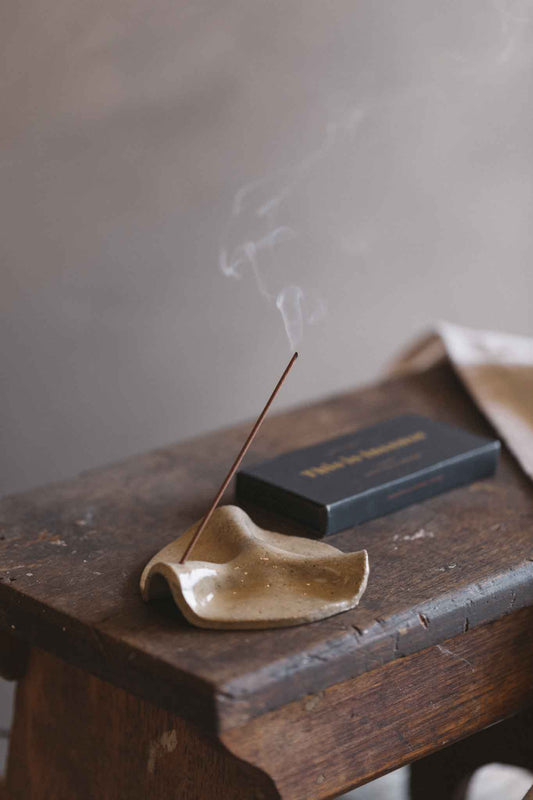 Wavy Incense Dish | Round | Gloss