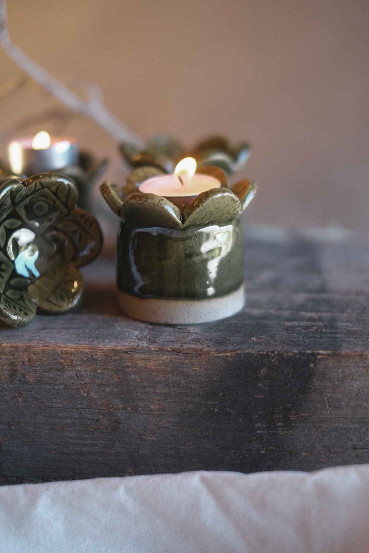 Tealight Candle Holder – Jade Flower Pattern