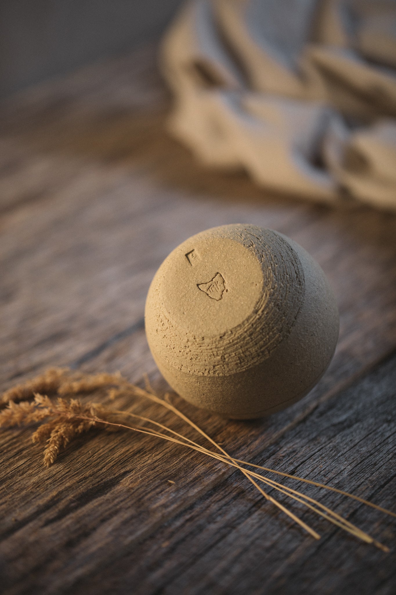 White Raw Earth Bud Vase