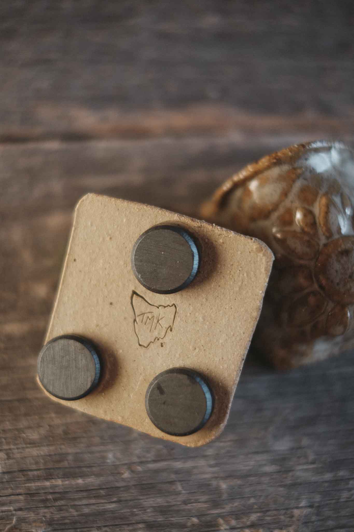 Magnetic Tiny Vase — Cream Pattern