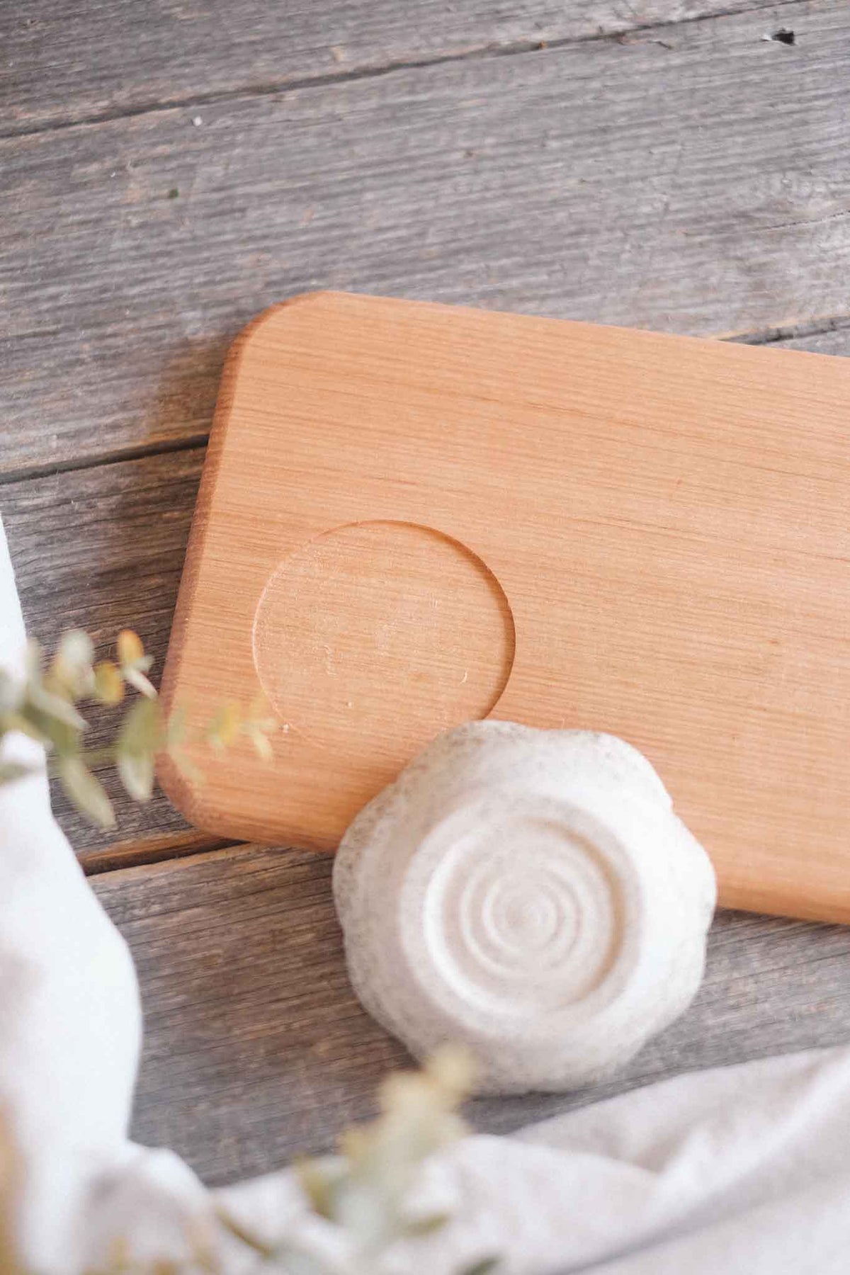 Serving Board w/ Speckled Bowl — 45cm x 18cm