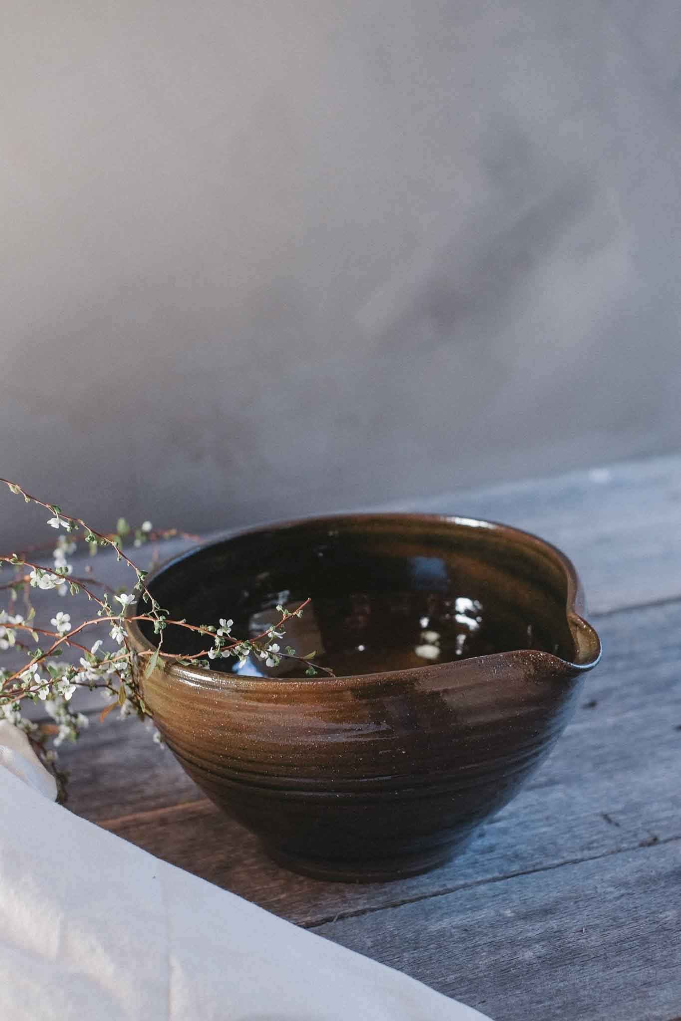 Wild Clay Mixing Bowl with Pouring Spout