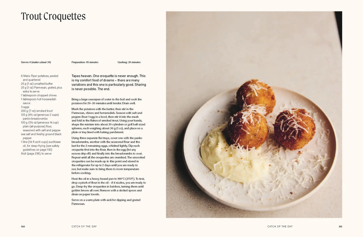 Home Shores: 100 Simple Fish Recipes to Cook at Home By Emily Scott