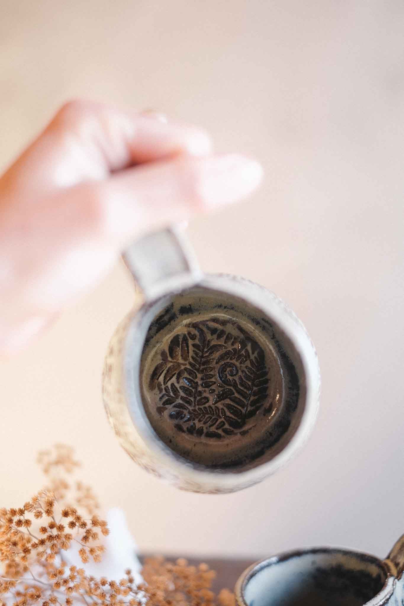 Black Clay Fern Mug – 300ml
