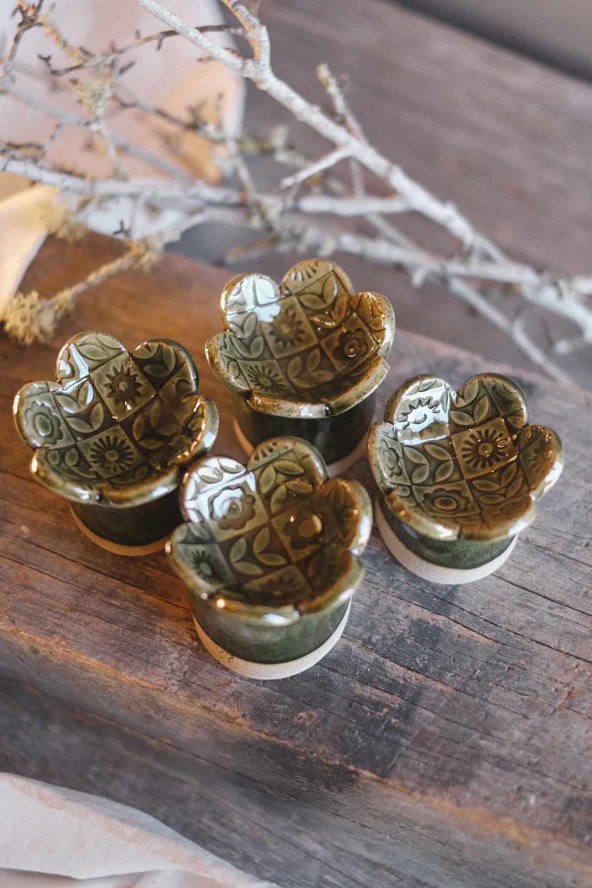 Tealight Candle Holder – Jade Flower Pattern