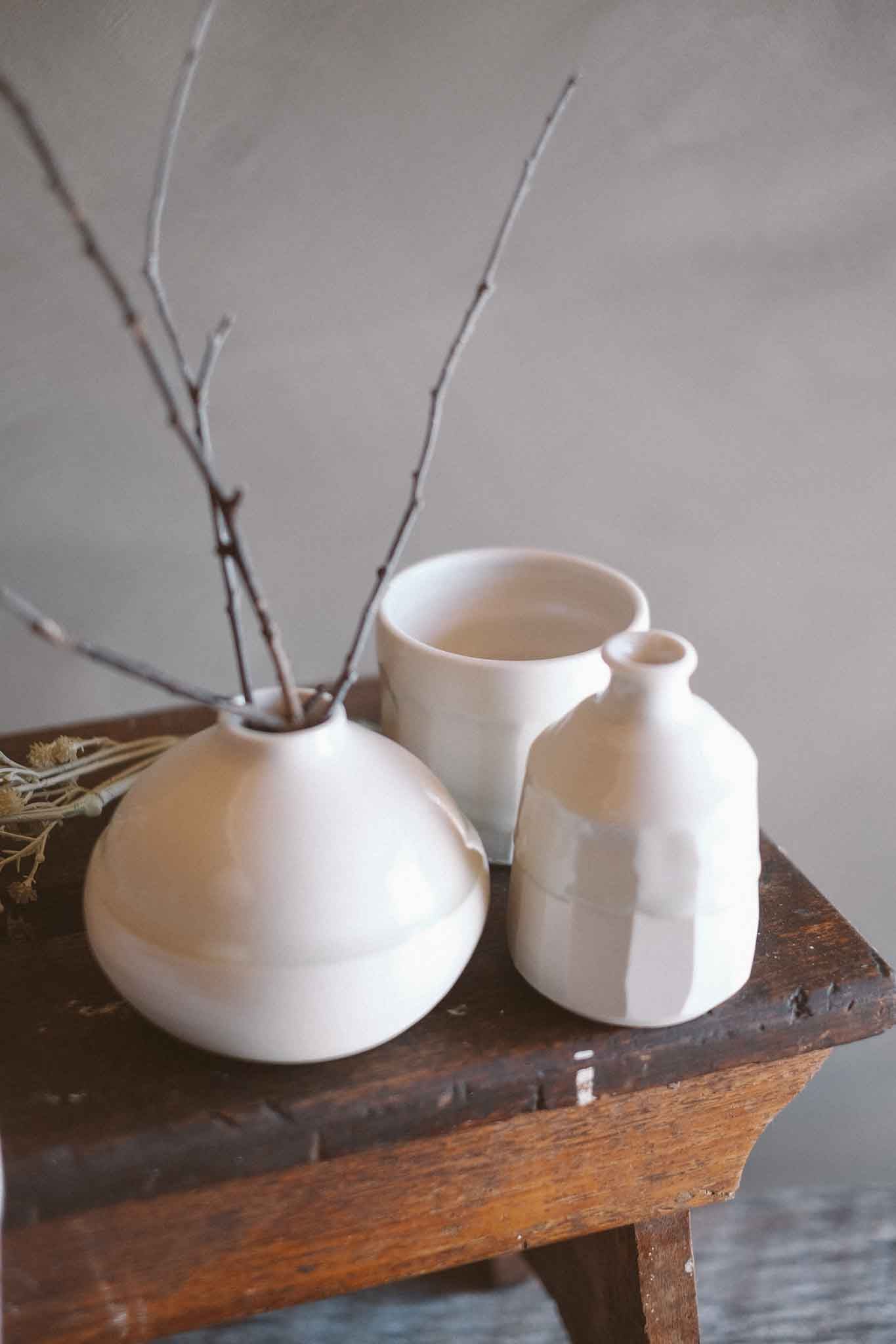 White Rounded Vase | Medium | Clear Celadon on White Clay