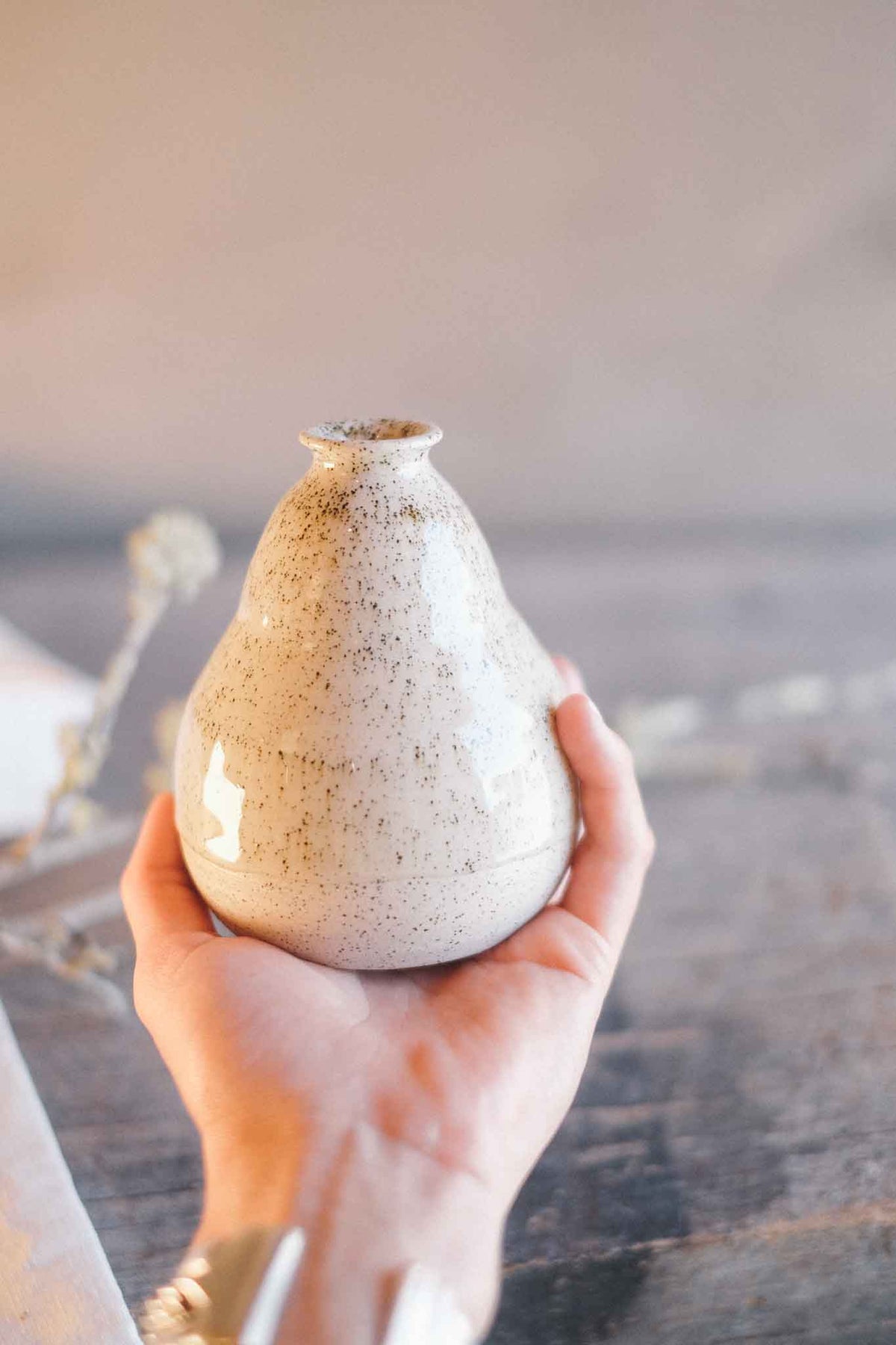 White Speckle Clay Vase – Clear Glaze – 12cm x 9cm