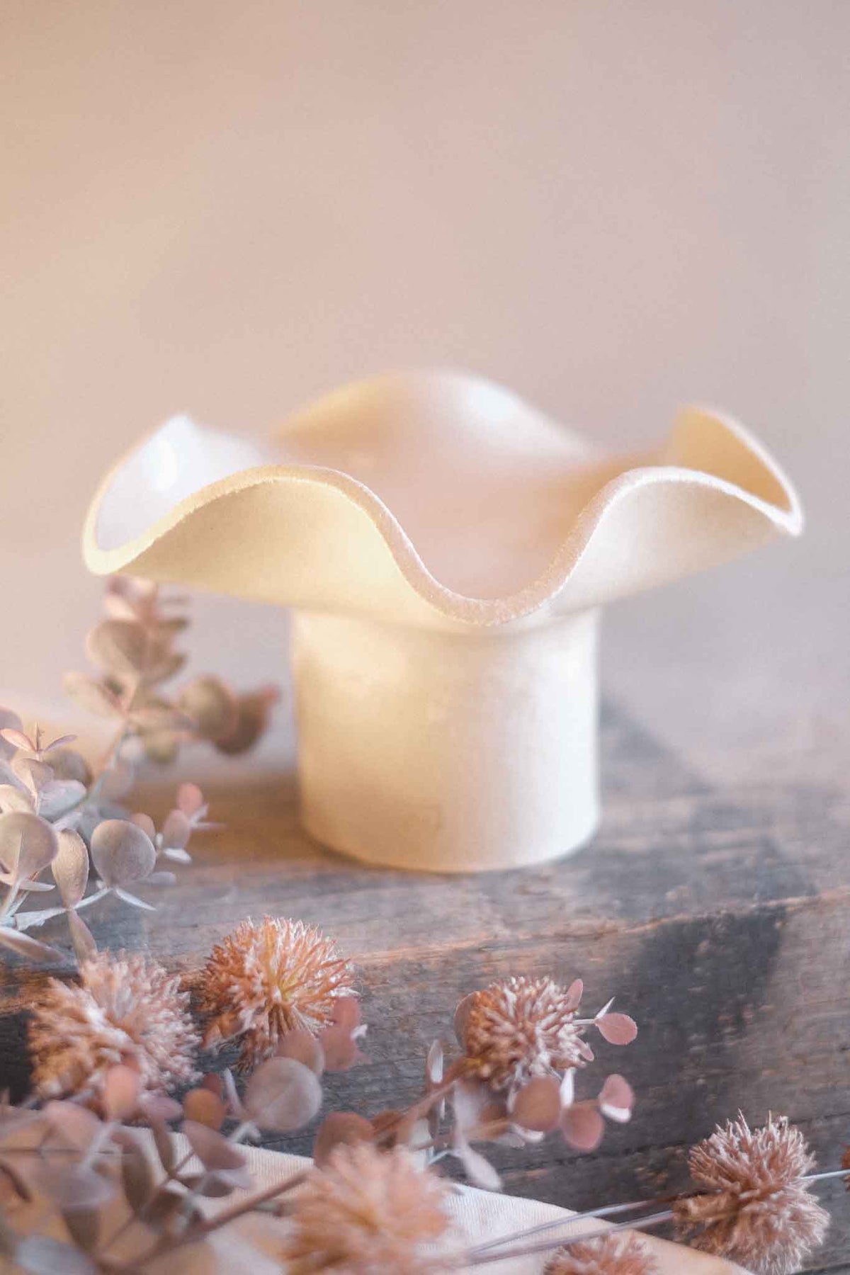 Wavy Pedestal Bowl – 17cm H