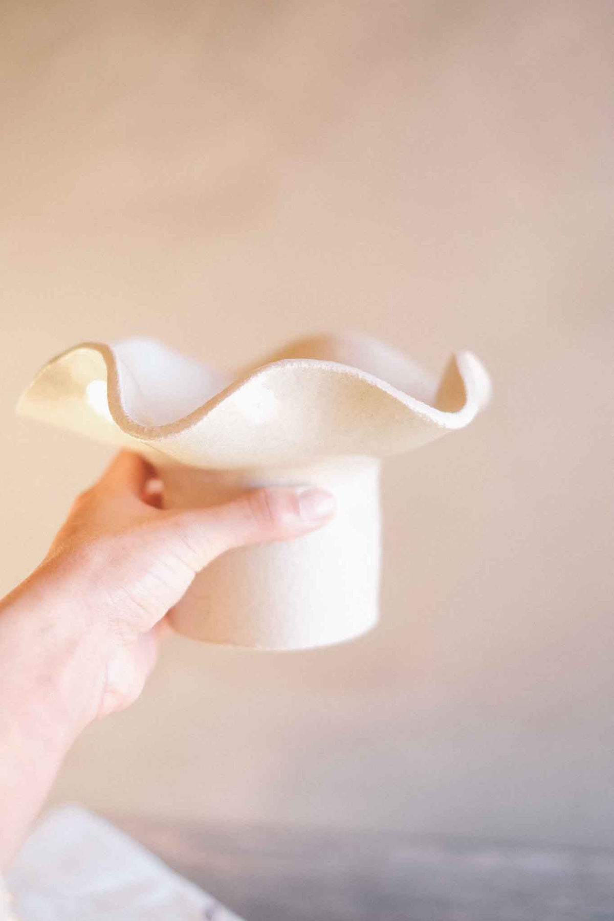 Wavy Pedestal Bowl – 17cm H