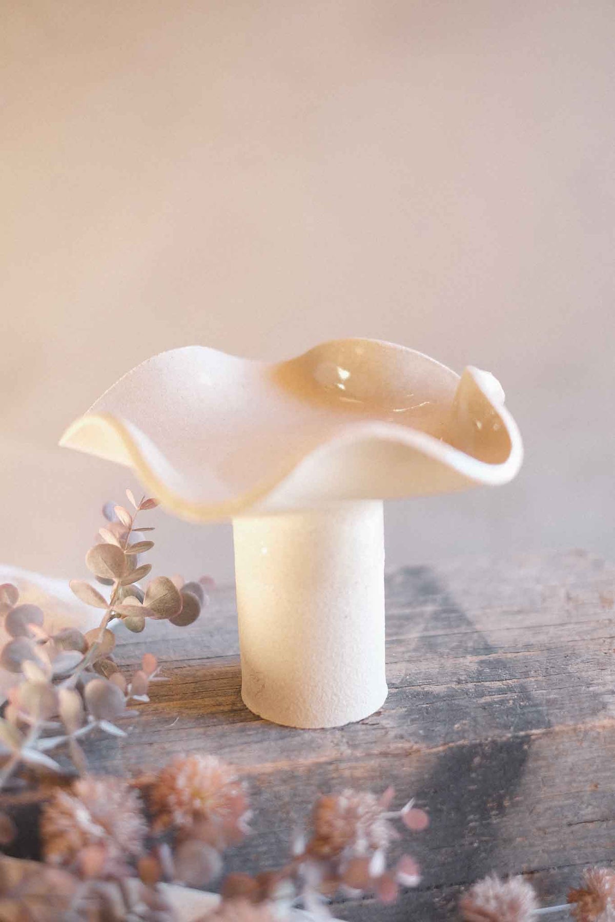 Wavy Pedestal Bowl – 19cm H
