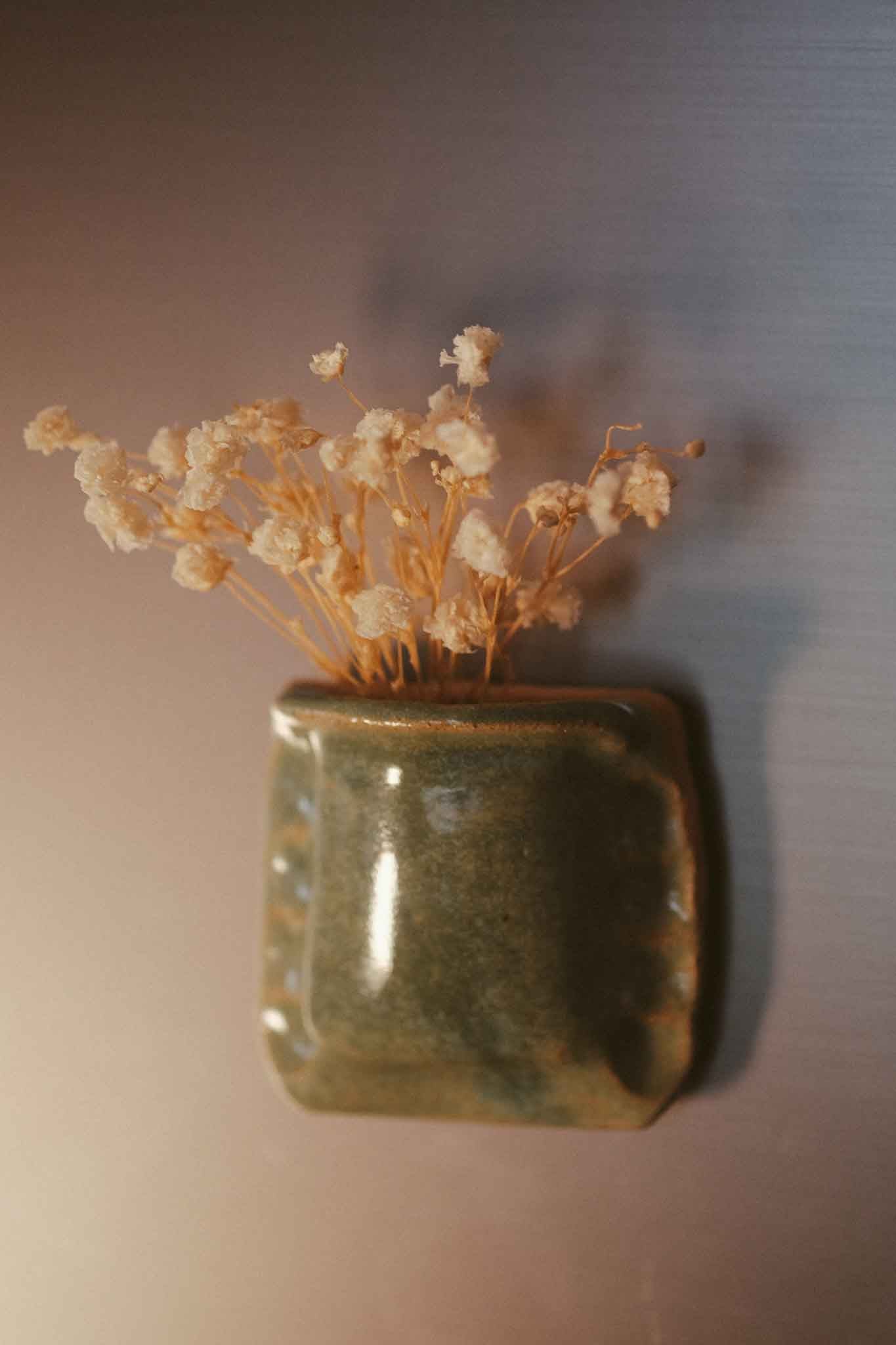 Magnetic Tiny Vase