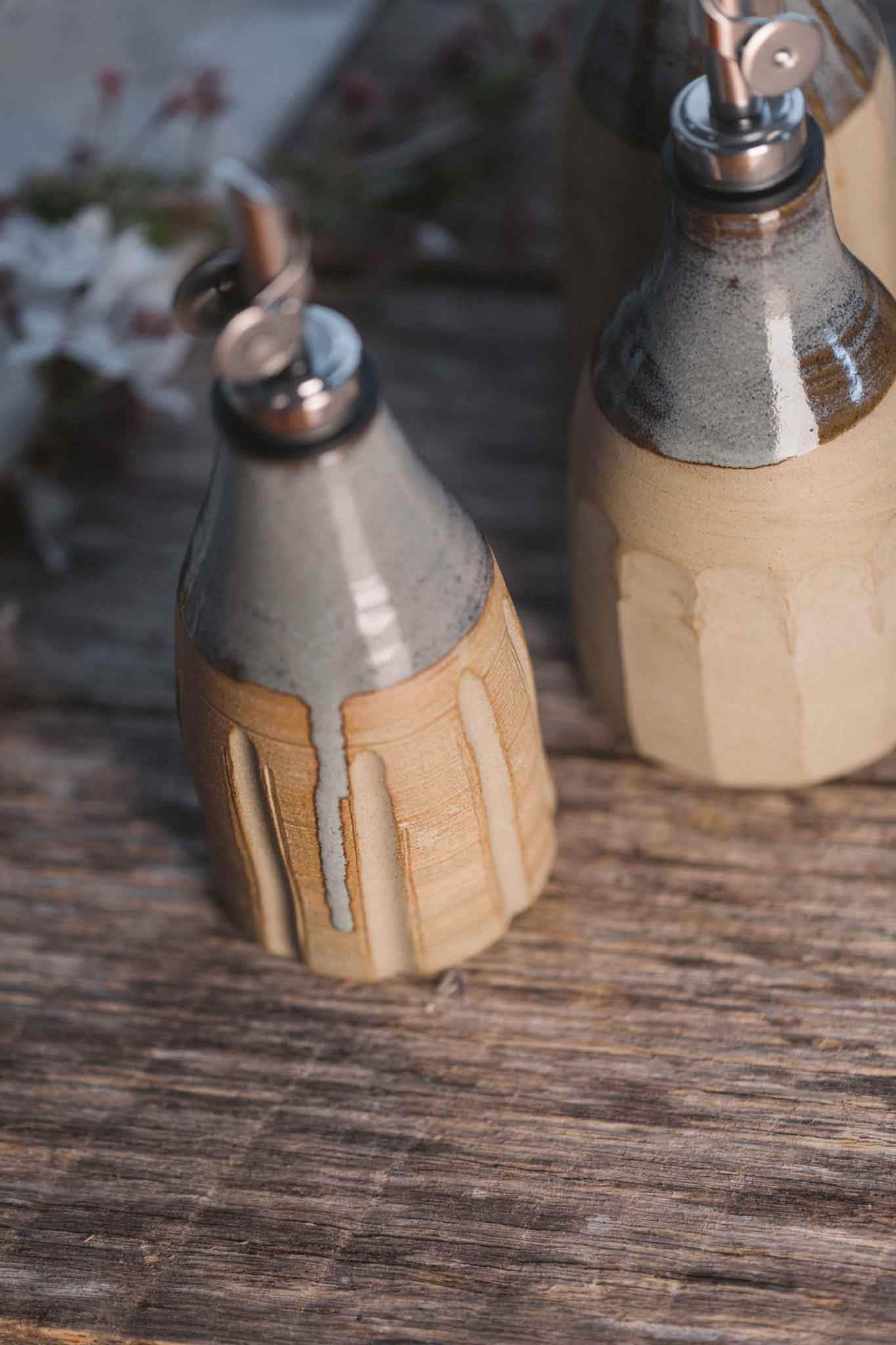 Wild Clay Oil Cruet – Handcrafted Elegance | Mariposa