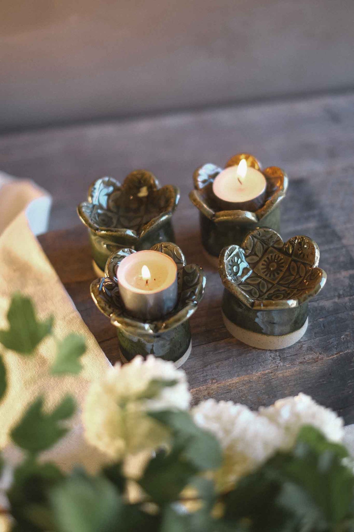 Tealight Candle Holder – Jade Flower Pattern