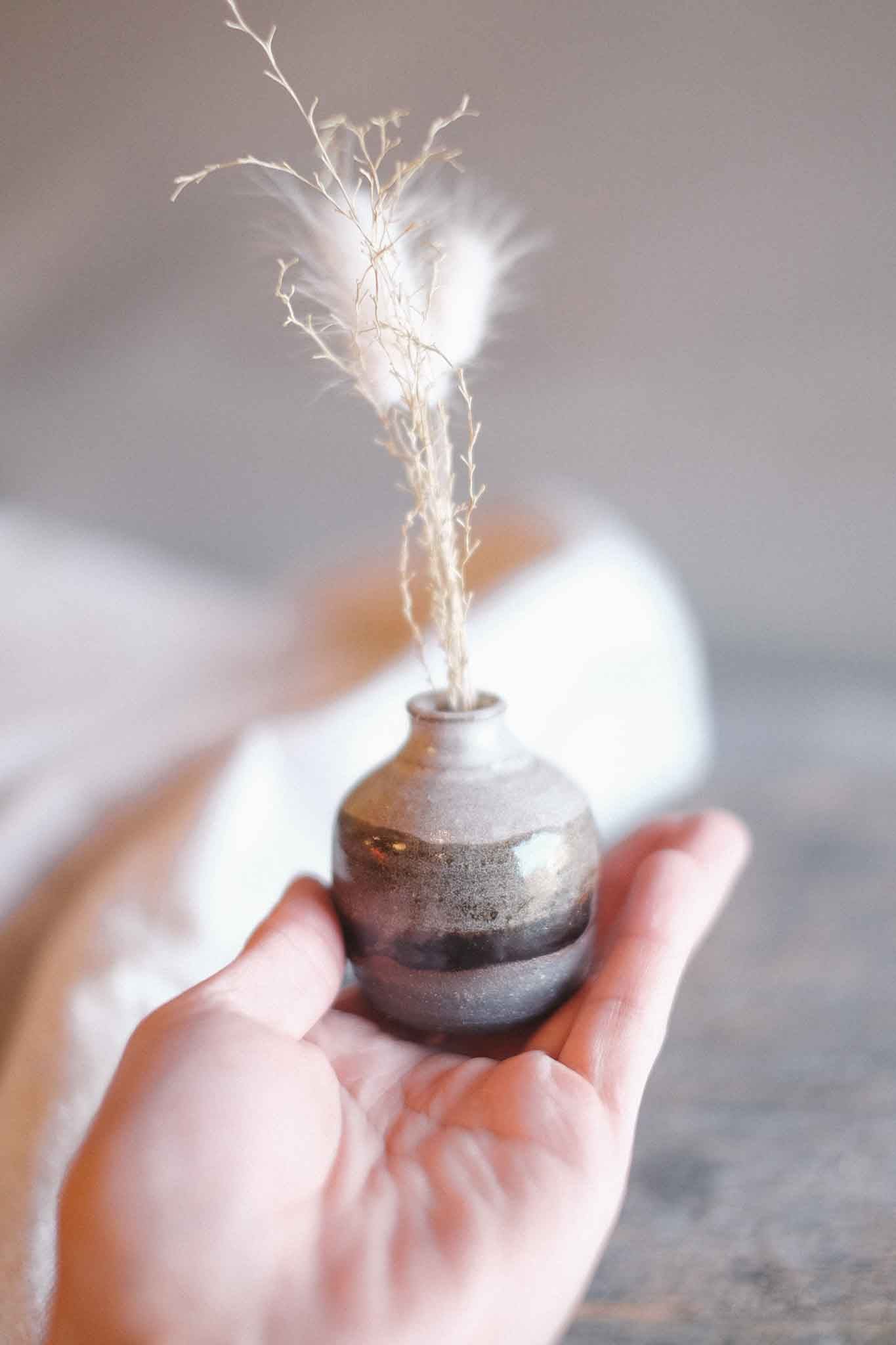 Tiny Vase — Teadust