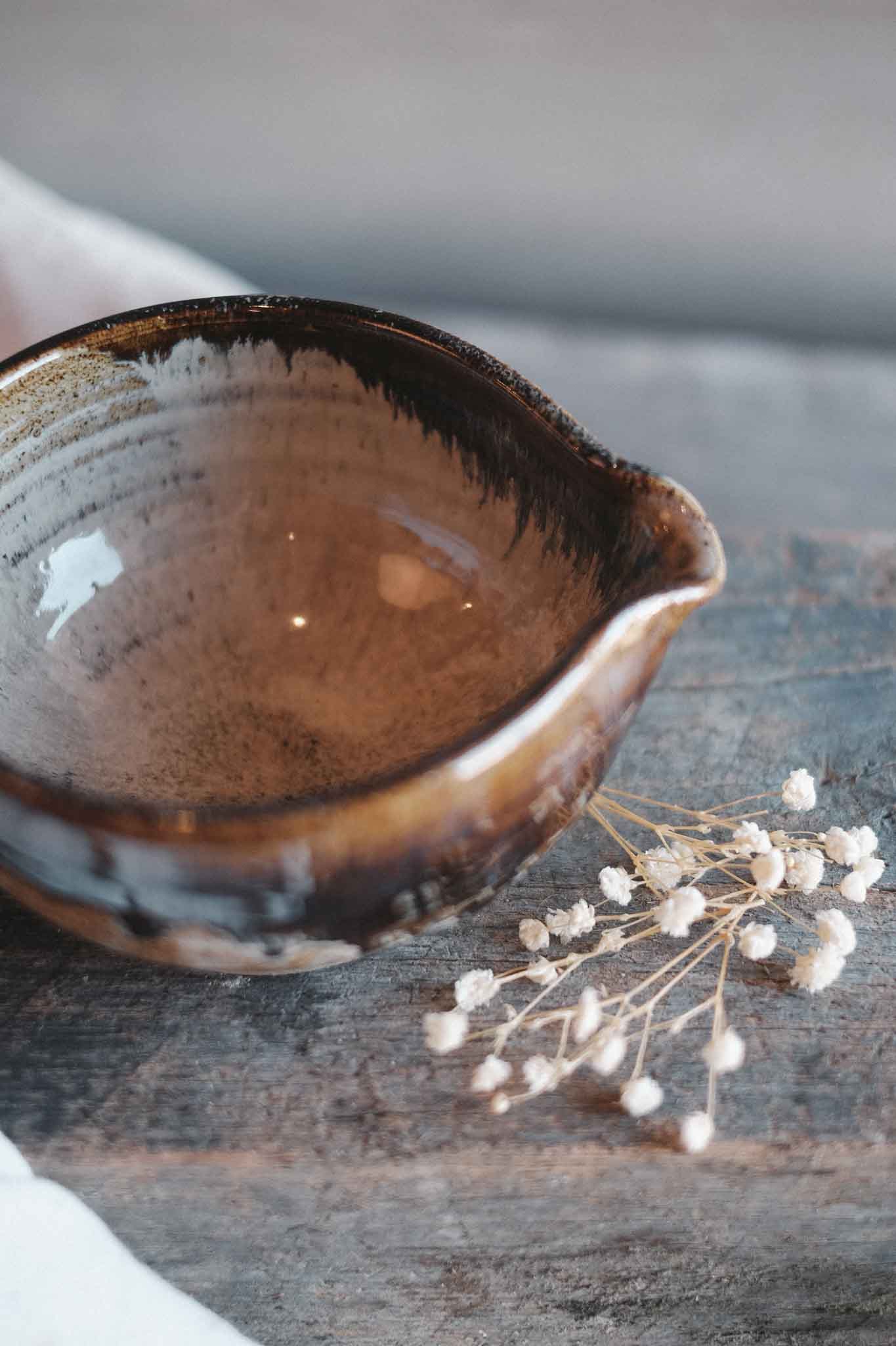 Wild Clay Mixing Bowl with Pouring Spout – Functional Beauty