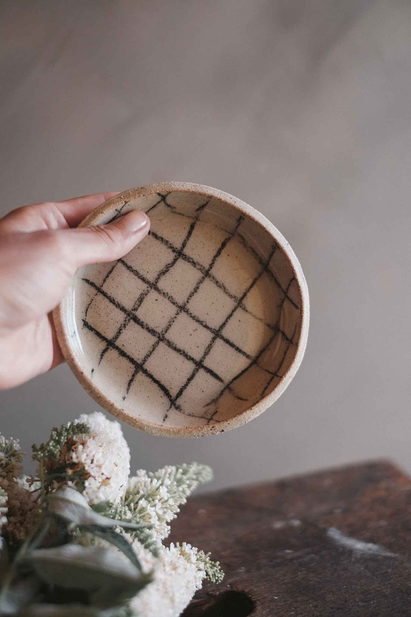 Small Hand-Drawn Linen Pattern Plate