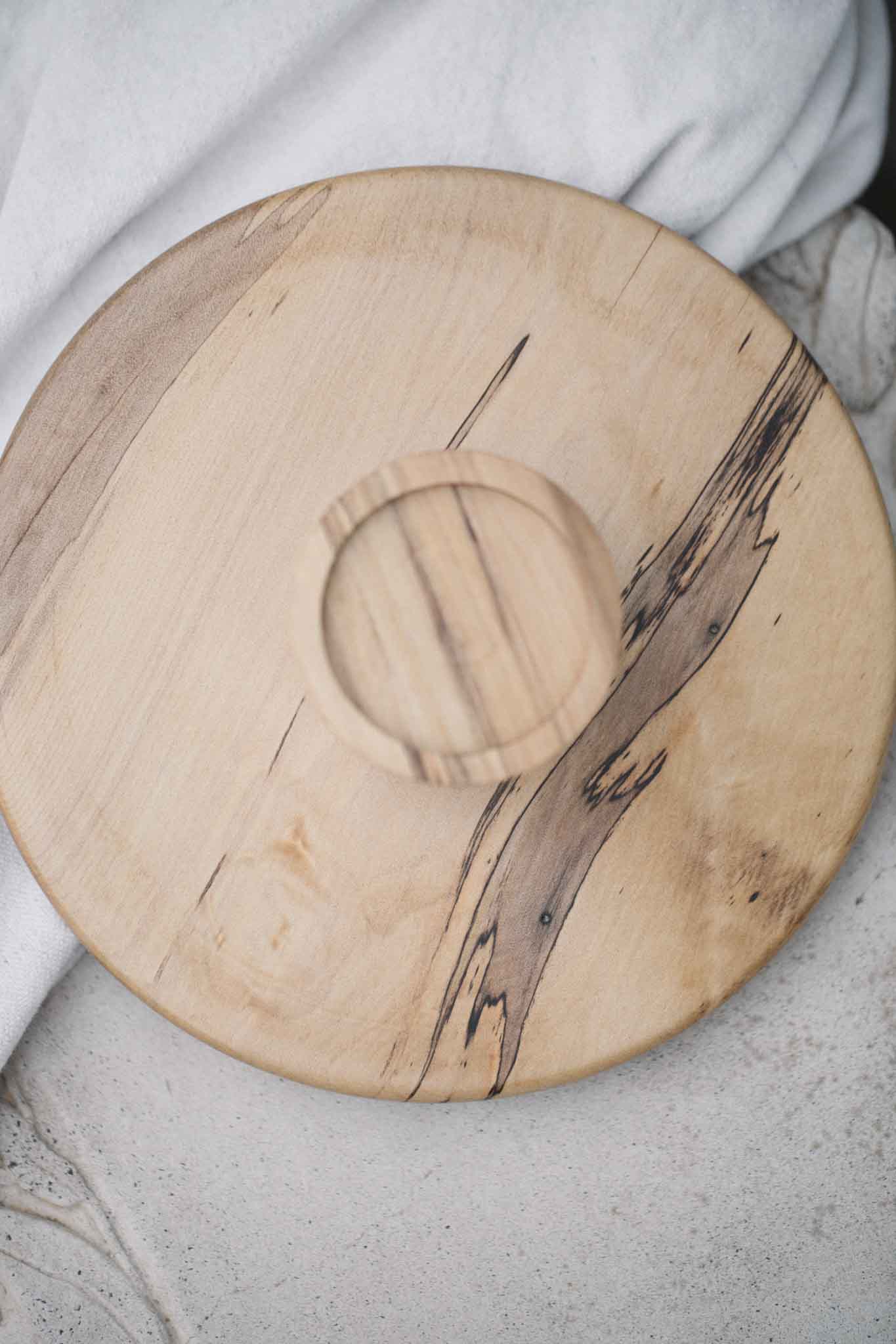 Blackheart Sassafras Cake Stand