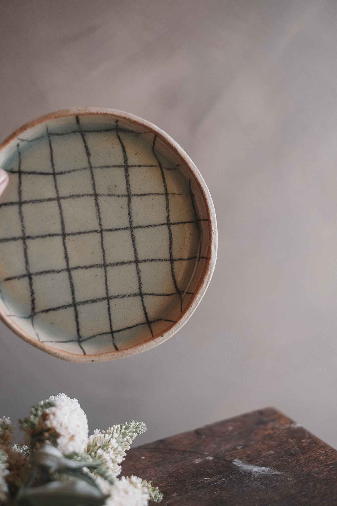 Large Hand-Drawn Linen Pattern Plate