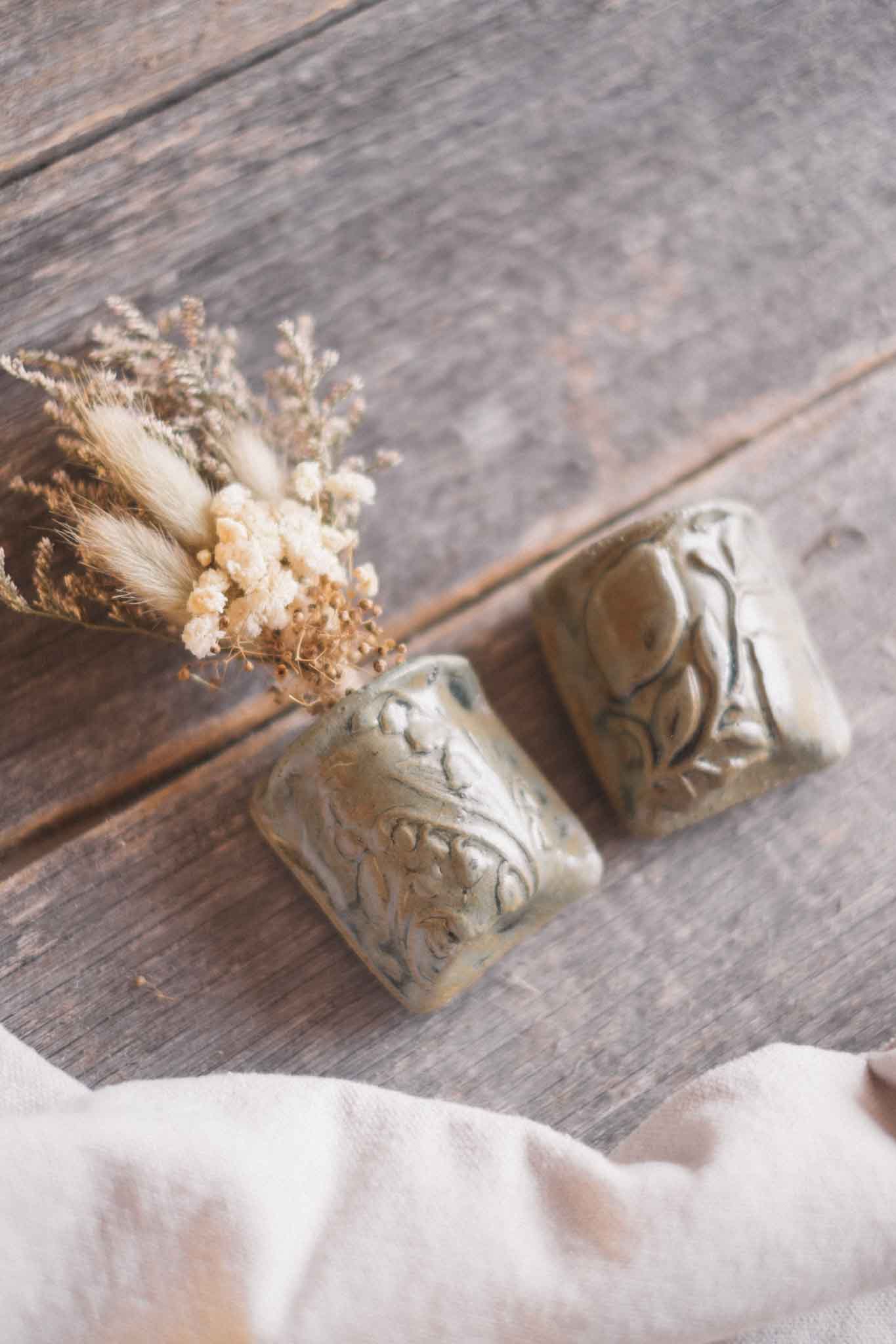 Magnetic Tiny Vase — Seaweed