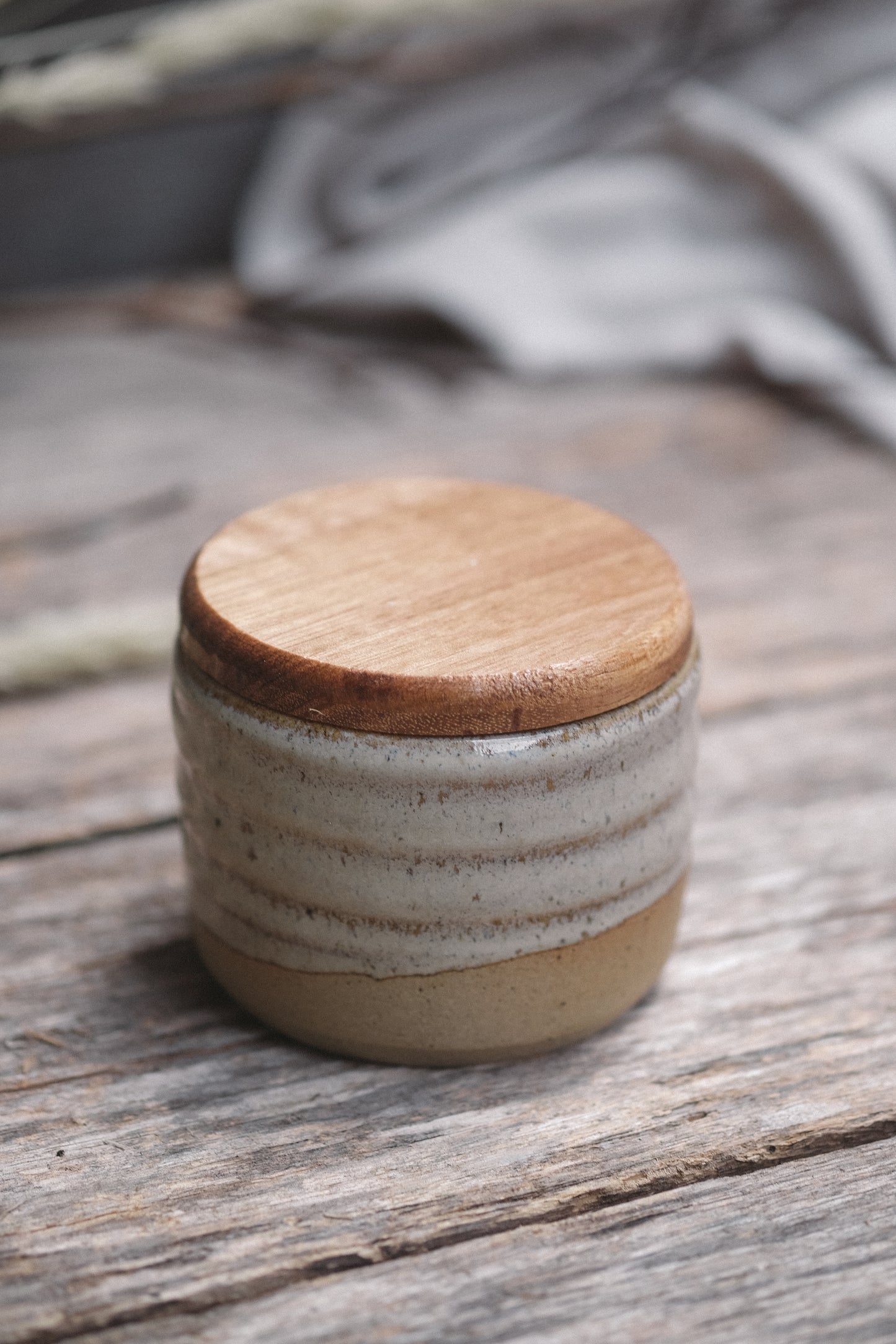 Jar with Tas Oak Lid | Small