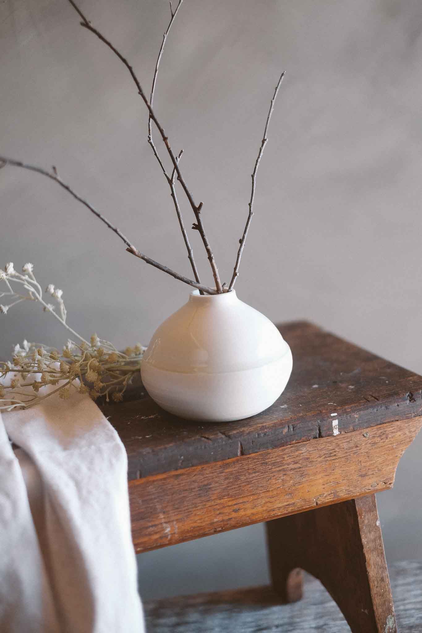 White Rounded Vase | Medium | Clear Celadon on White Clay