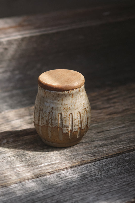 Jar with Tasmanian Oak Lid | Medium