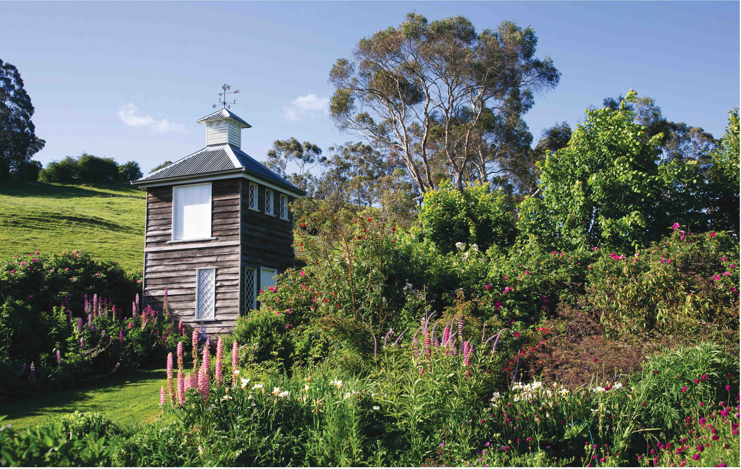 Tasmanian Gardens By Meg Bigell & Alice Bennett