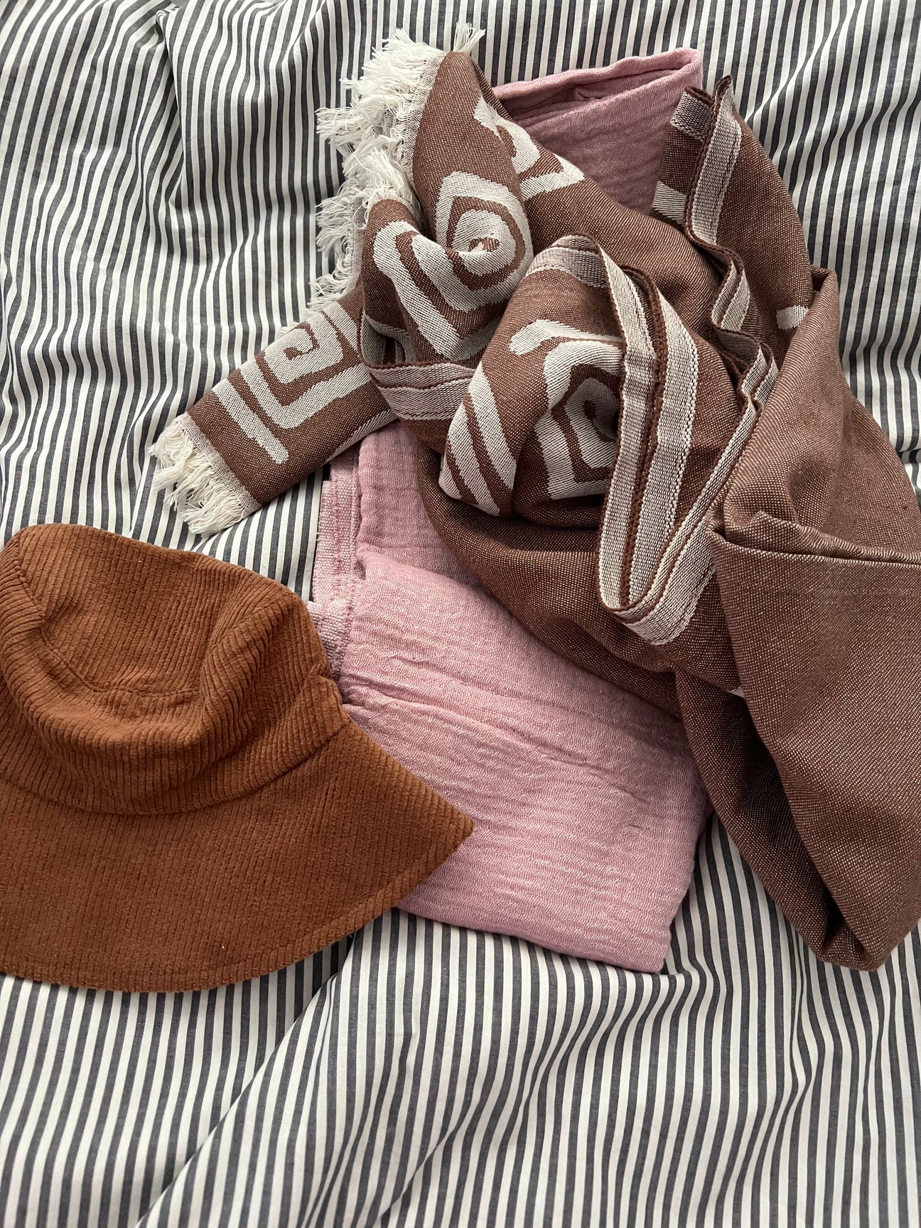 Sunday corduroy bucket hat - Cocoa