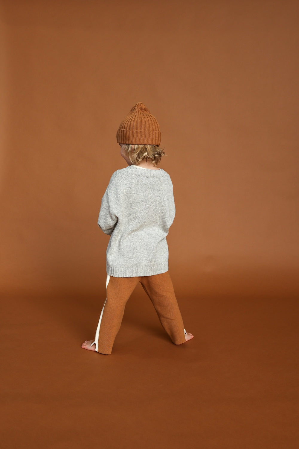 V-Neck Pull Over - Grey Marle